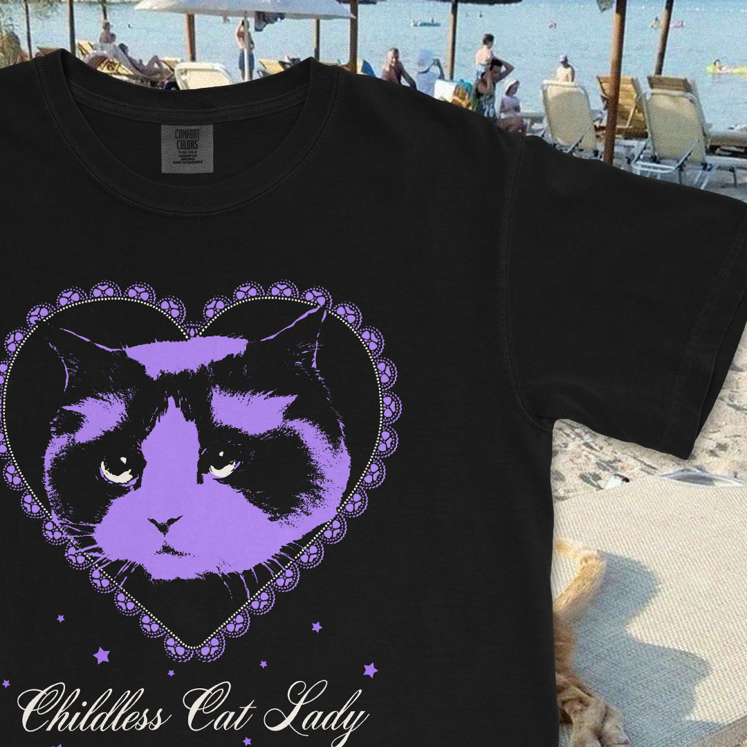 Childless Cat Lady T-Shirt - Black