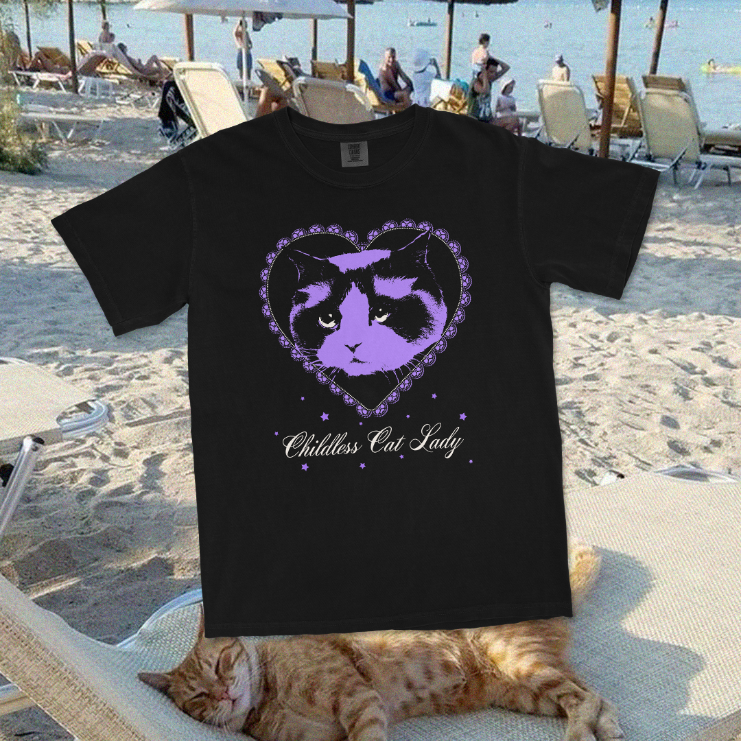 Childless Cat Lady T-Shirt - Black