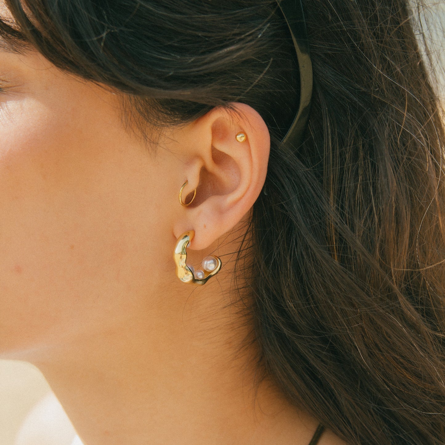 Tidal Wave Pearl Hoops