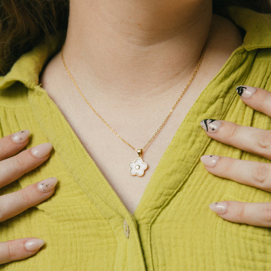 Oopsie Daisy Necklace
