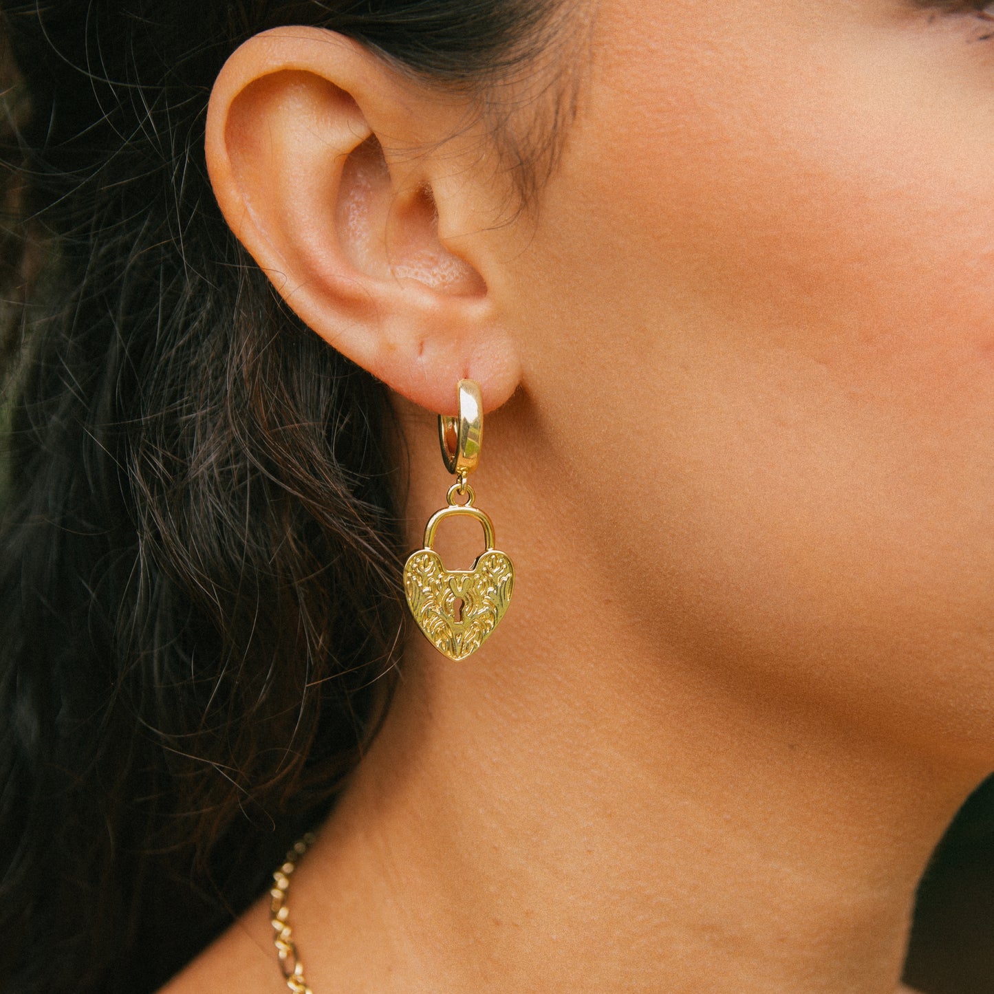 Key to Somewhere Heart Lock Huggies