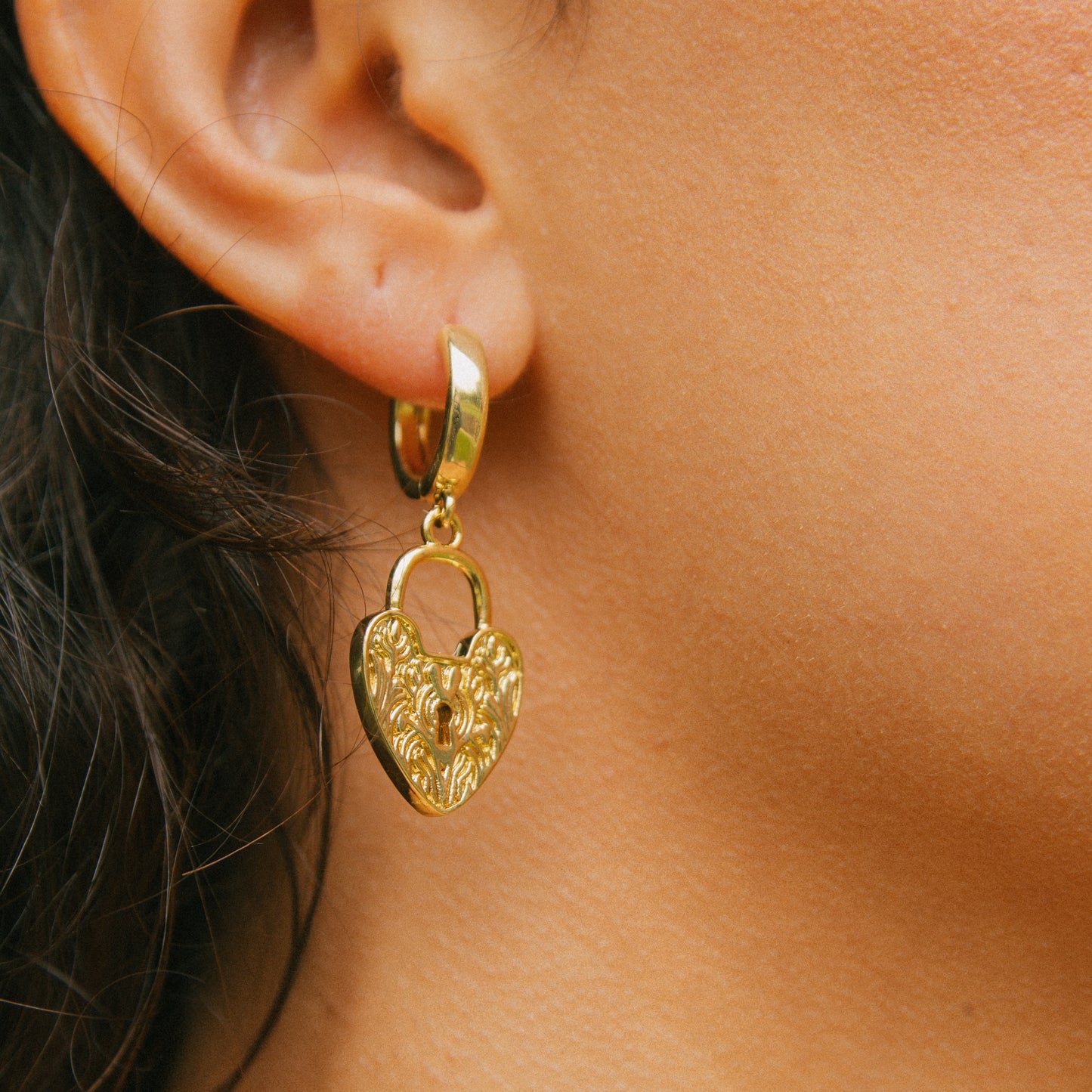 Key to Somewhere Heart Lock Huggies