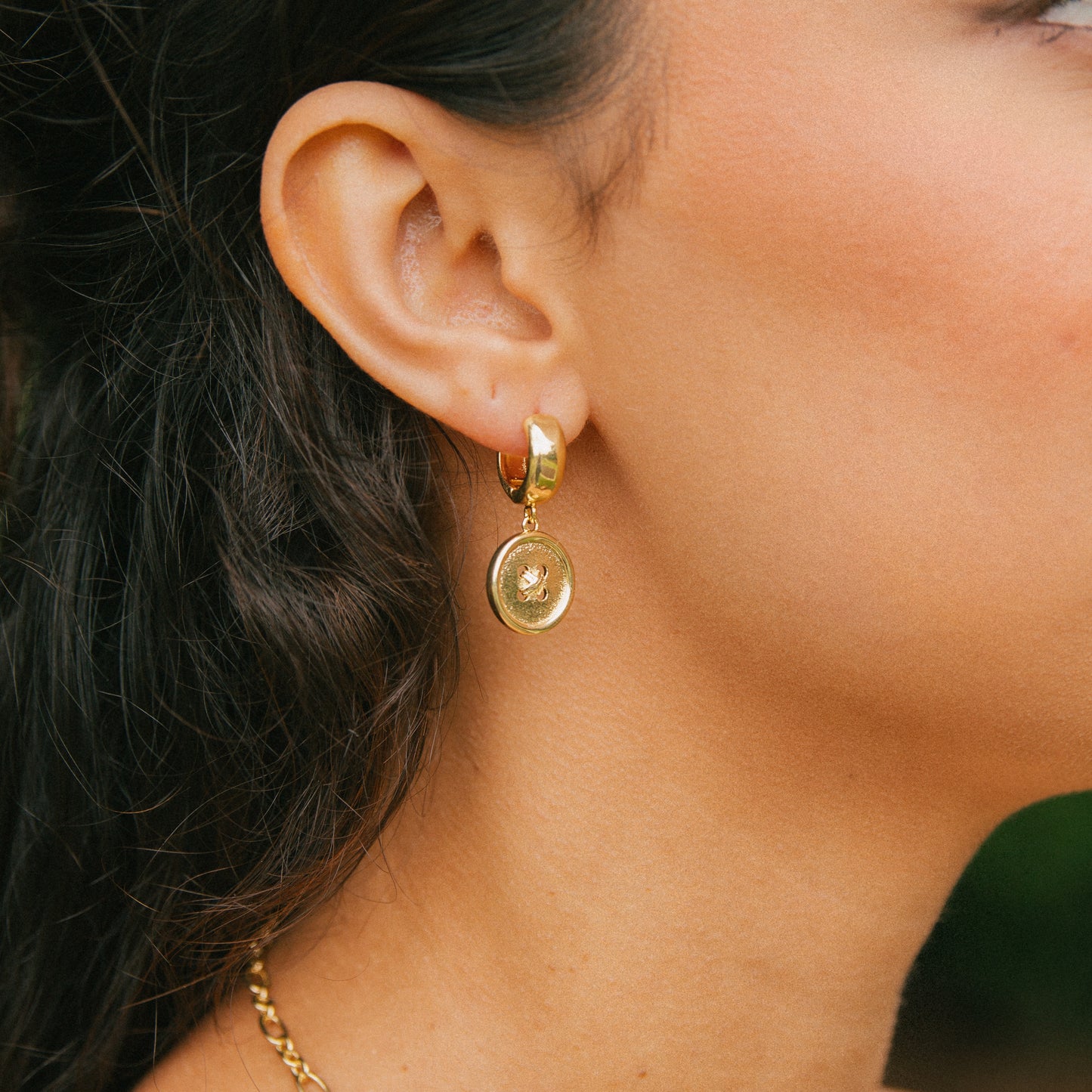 A Very Merry Unbirthday Button Huggies