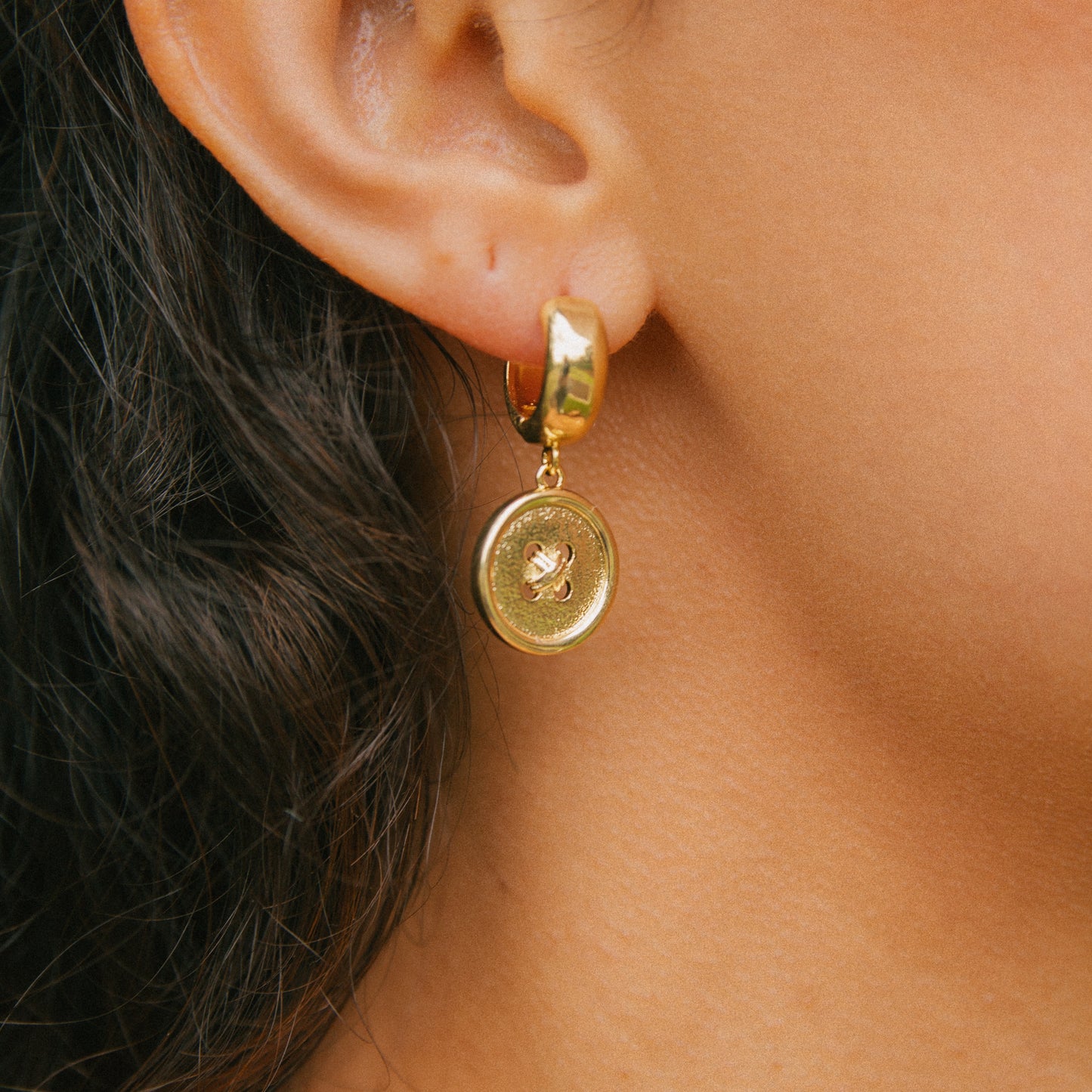 A Very Merry Unbirthday Button Huggies