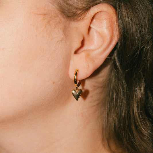 Rom-Com Heart Huggies - Gold